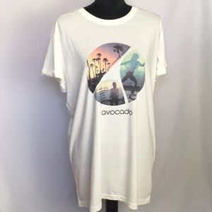 🎉 Sale Avocado Vintage White Tee
